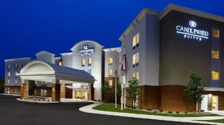 Candlewood Suites Carrollton Отели в г. Роуз Тауншип