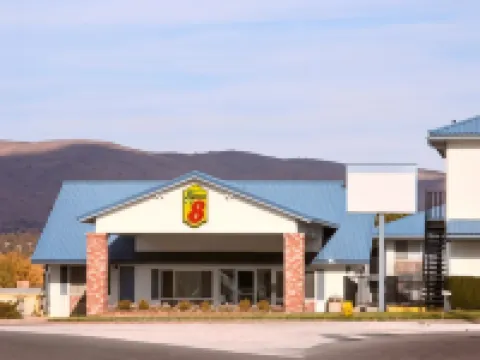蘇珊維爾温德姆速8酒店 拉森縣酒店