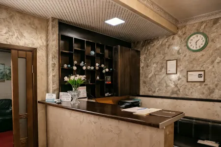 Gosti Gostinitsa Hotel Отели в г. Миллерово