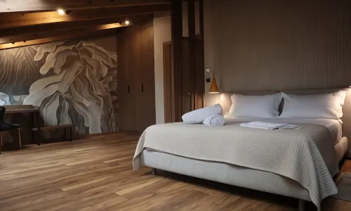Hani I Gjelit Hotel, Korce