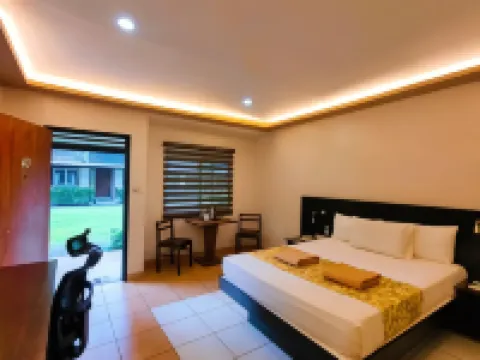 Batangas Country Club Hotels in Batangas