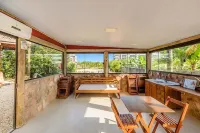 Beautiful Pousada in the Middle of Nature in Bombinhas - Homestays