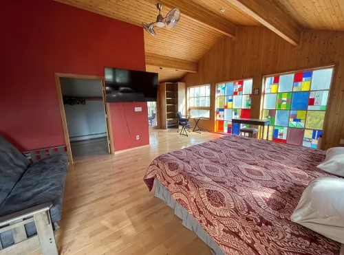 Custom 4000 sq foot three story Chalet in amazing Private Park. - 2 étoiles
