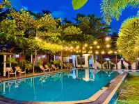 Trinco Star Cabana - Pools