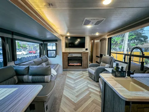 Luxury Home on Wheels • Wynwood’s Unique Stay - Bungalows