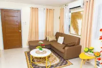 COZY Up to 16 Guest Near  Aqua Planet & Clark international Speedway - Homestays