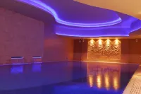 Royal Marine Hotel - Pools