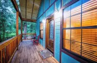 Travelin Lights;Perfect Cabin Experience- Sleeps 4 - Chalets