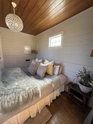 Unique Cottage/Rural Retreat! surrounded in wildlife /close to Local attractions فنادق في 