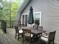 2 BR Lakefront Apartment on Black Lake - 3-Star