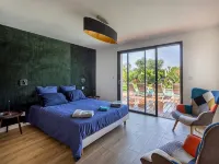Villa la Madrague - Sea View - 2 mn from the beach Hotels in Giens