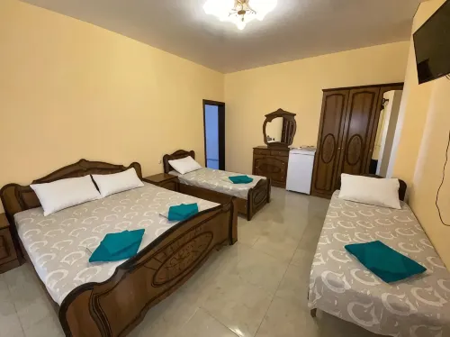 Mono Liza Guest House - 2성급
