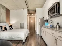 Boulevard Stays - Phoenix Convention Center Hotels in Phoenix