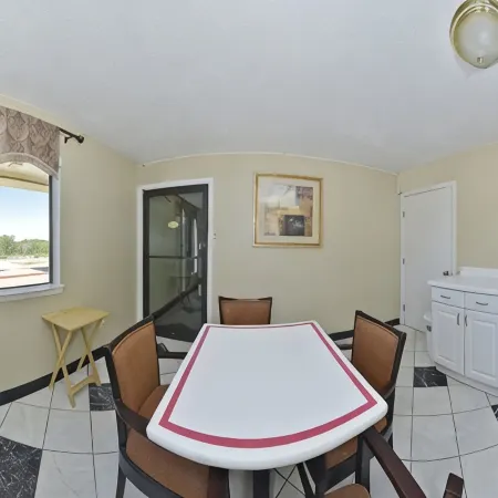Motel 6 Red Oak, TX - Dallas