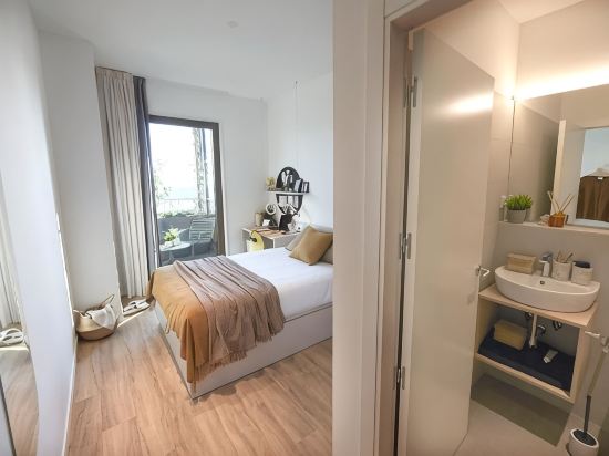 Aparto Diagonal Suites