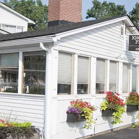 Knotty Pine Motel