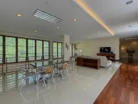 Merbau Luxurious Villa Senggigi by The Lavana - Villas
