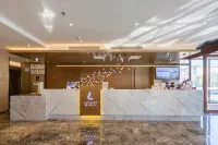 麗楓酒店（日照港燈塔景區北京路店） - 3星級