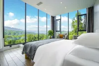 โรงแรมหลินซาน ทิงยวี่ ปีเฟง จอร์จ