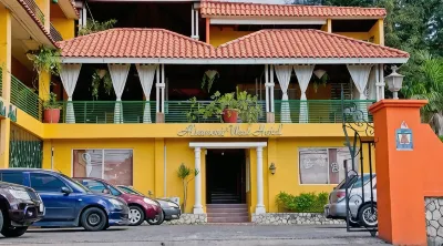 Altamont West Hotel Hotels in 