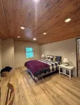 Waterfront Charming Muskoka Cottage