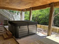 Spacious 3BR/3BA Beach House on Quiet Wooded Lot – Minutes from the Ocean - Homestays