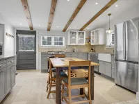 Cozy Cabin with Modern Amenities. Pet Friendly! Hot Tub! - Wifi