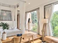 Proud Phu Fah Muang Chiang Mai Hotels near Wat Pha Lat