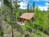 Charming mountain cabin located just minutes from Golden Gate Canyon State Park