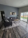 3-bedroom townhome walking distance to Highschool and Lions Park - Wifi
