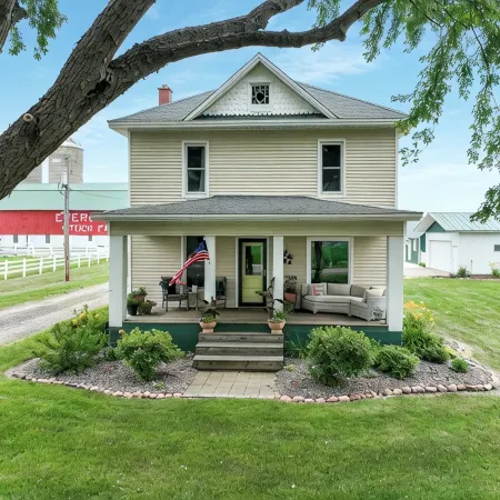 Historical Luxury Country Farmhouse