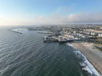 Oceanfront Escape - Steps to Beach - Stunning Views & Balcony