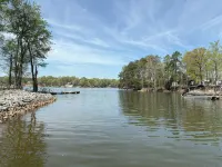 The Little Lake House - 3-Star