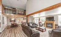 Cabin With Room for Everyone - Homestays