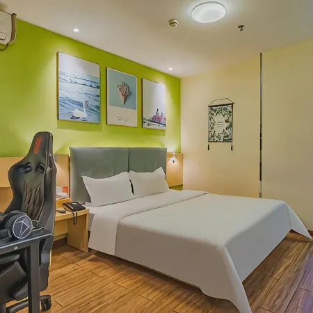 Xingyu E-sports Homestay (Heyuan Asia's First High Fountain)