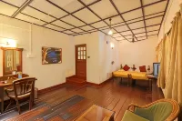 Rossitta Wood Castle - Bed and Breakfasts