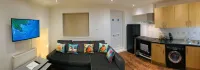 Fountain View 1Br Flat Oxford - Free Parking - Condos