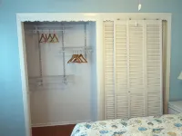 Pearl of the Sea, 1 Bdrm Condo, 2nd Floor, Heated Pool, 2 Min Walk to the Beach