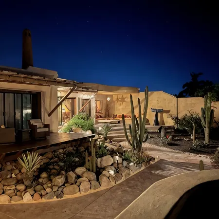 Casa Del Mar - Santa Fe Inspired Home With Gracious Mediterranean Style Living