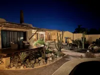 Casa Del Mar - Santa Fe Inspired Home With Gracious Mediterranean Style Living
