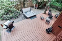 Near Sandy River~ Hot Tub, King Bed, XBOX, Game Room, BBQ, Family Friendly - 홈스테이