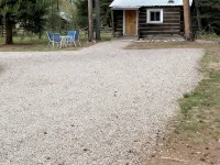 Old Canyon Creekside Cabin - Ski Park, Hot Spring Hotels in Beaverhead County