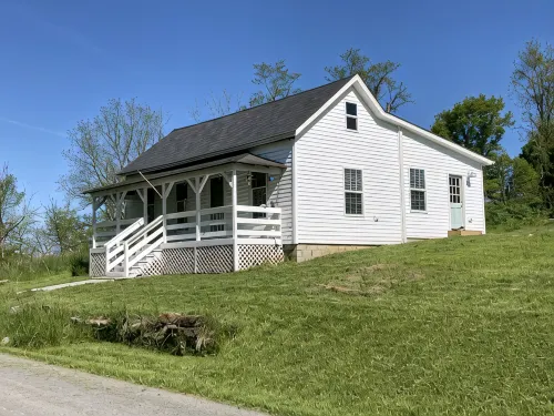 Bourbon Trail & Relaxing Rural Spot. Restored Farmhouse on 22 Private Acres.