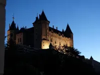 Large apartment between Loire and Château