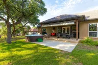 Canyon Lake Retreat - Two Homes! Private Pool & Hot Tub Near Canyon Lake Marina - Boutique