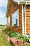 Unit 1 - Bay view duplex cottage near coffee shops, restaurants and beach - Homestays