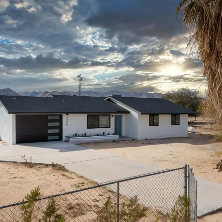 Desert Retreat: Heated Pool + Spa + Fire Pit + Hammocks
