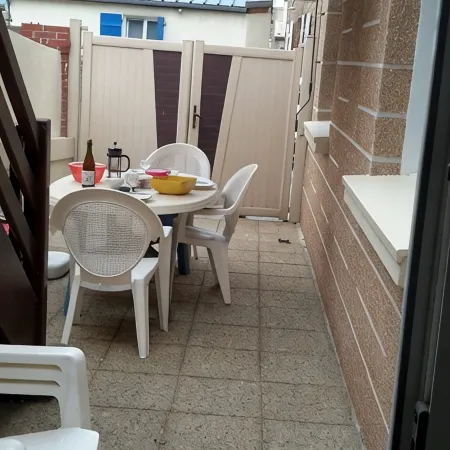 Apart Rdc 2-3-4 People 50m2 Ground Floor+Closed Courtyard of 30m2 100m the Beach