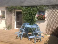 THE FISHERMAN'S SHELTER 200M FROM THE APARTMENT AND THE GR 34 WELCOMES YOU ALL YEAR - Homestays