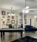 Fun 2 BdRm Apt in the Bourbon Capital with Pool Table, PAC-Man & More! - 3-Star